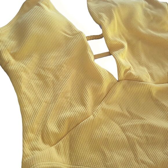 NWT Zaful Monokini Yellow Low Cut Halter Top One-Piece Swimsuit - Picture 3 of 4